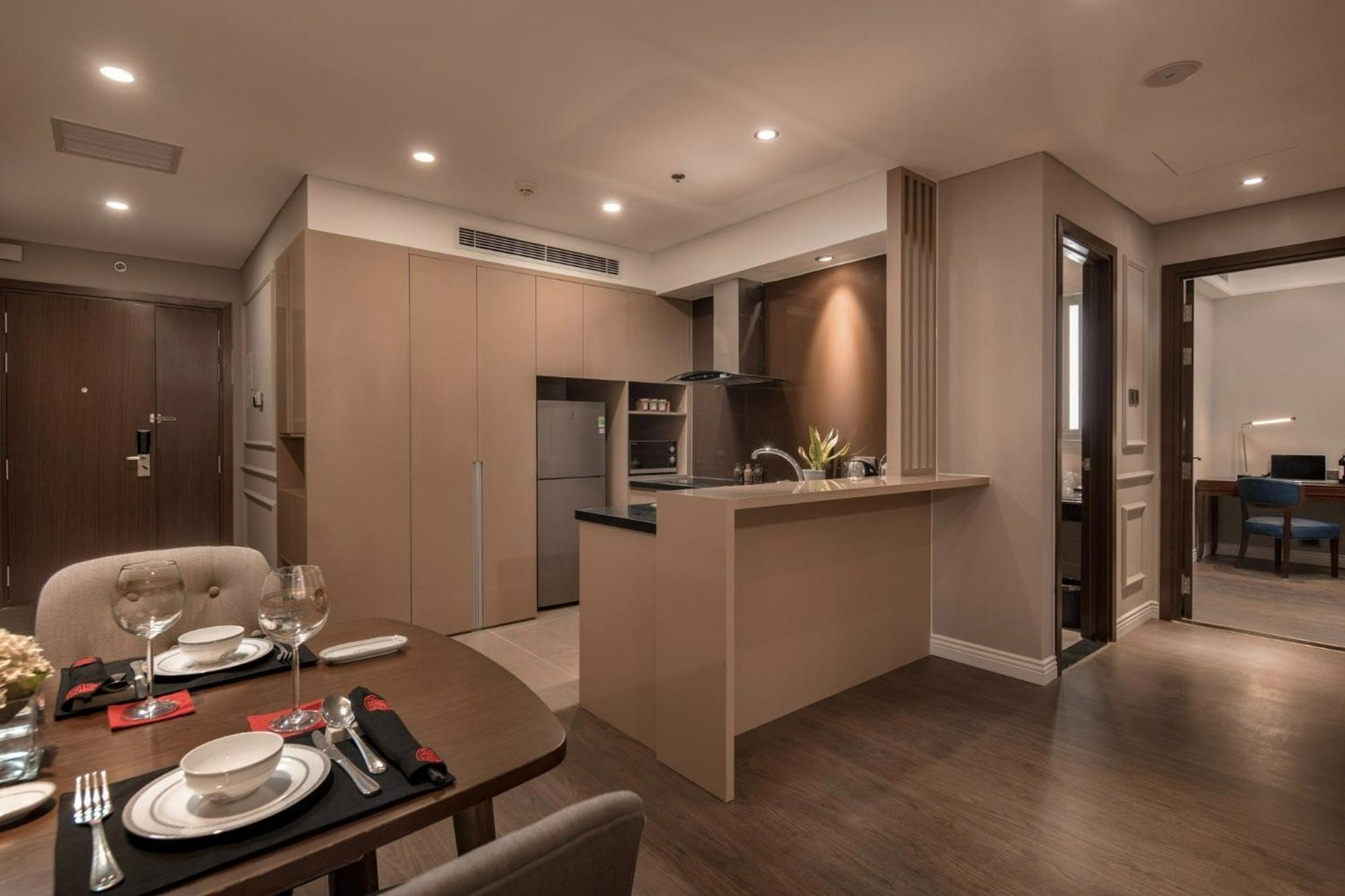 Luxury Apartment - Rooftop Swimming Pool - Beach Front - Hinata Apartment ダナン市 エクステリア 写真