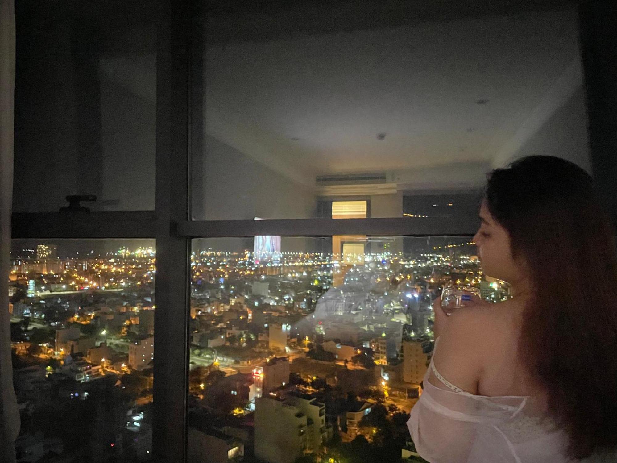 Luxury Apartment - Rooftop Swimming Pool - Beach Front - Hinata Apartment ダナン市 エクステリア 写真