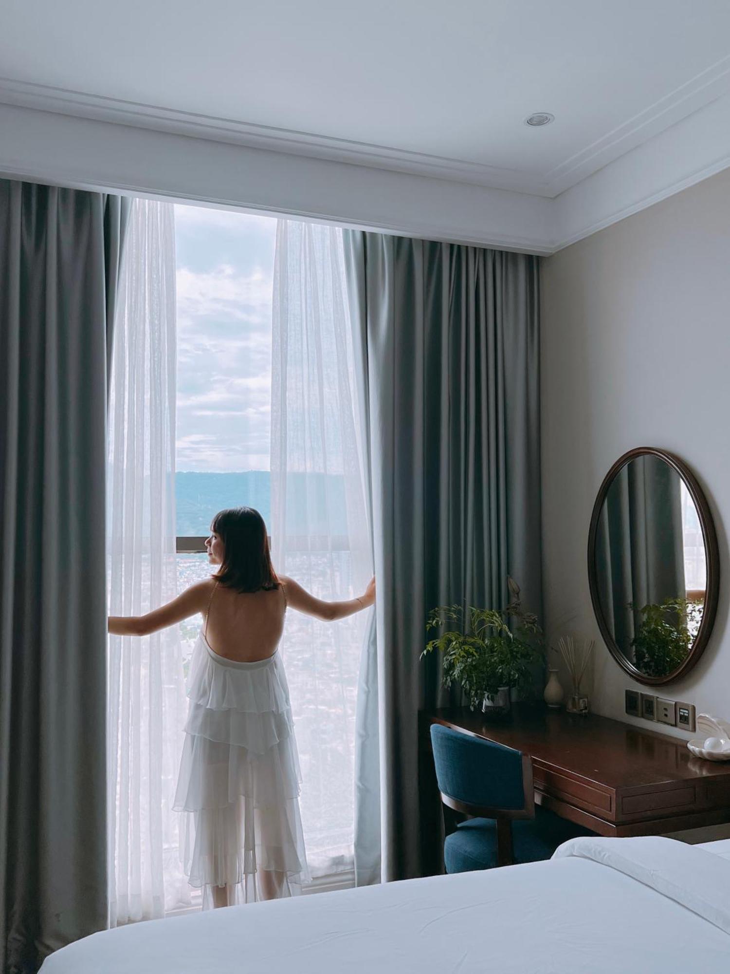 Luxury Apartment - Rooftop Swimming Pool - Beach Front - Hinata Apartment ダナン市 エクステリア 写真